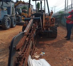 Trencher MACHINE