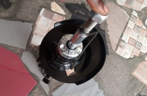 Front shock 301