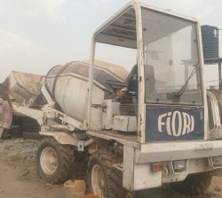 Fiori cement mixer
