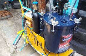 Road marking machine