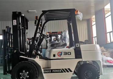 Forklift Eagle power