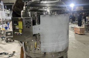 Mixing tank
