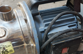 Stainless pumping machine