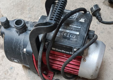 Pumping machine