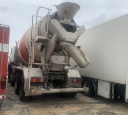 Cement mixer