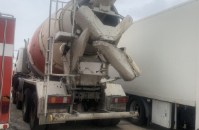 Cement mixer