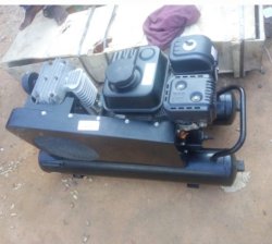 Air compressor (engine)