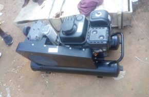 Air compressor (engine)