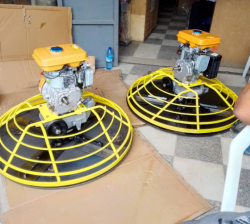 Trowel machine