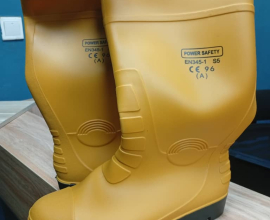 Safety rainboot