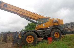 Rough Terrain Crane