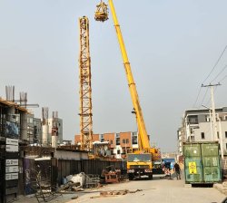 TOWER CRANE