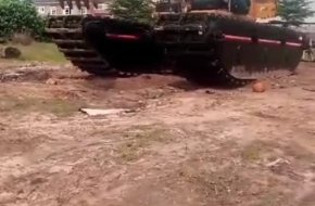 Swamp buggy