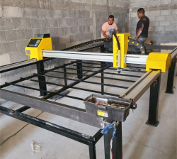 Gantry cnc plasma cutting machine User Satisfy upgrade new 80A 220V new plasma cut on site